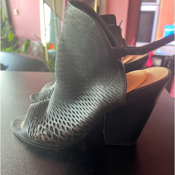 Sandals - Picture 4 of 4